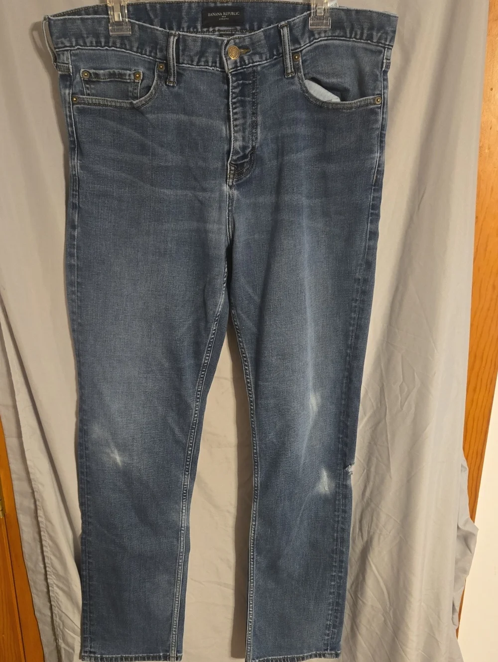 Banana Republic Men’s Light Blue Slim Jeans Size 34x32